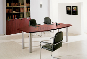 Стол для переговоров Boss